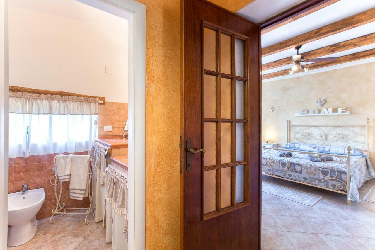 Вілла Casa Vacanze La Guzzetta Ranch Canaglia Екстер'єр фото
